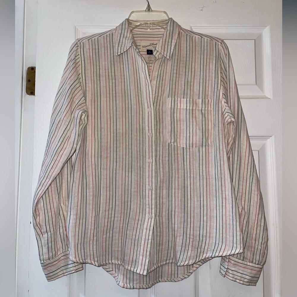 NWT Women’s Universal Thread Stripped Shirt